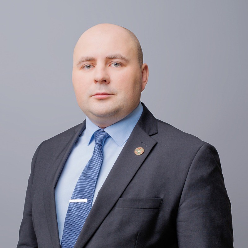 Portrait of Tomas Mogodia